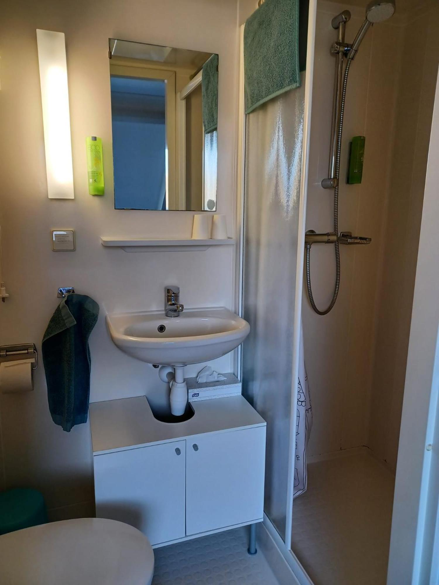 Hotel Dichtbijzee Oosterend  Kültér fotó